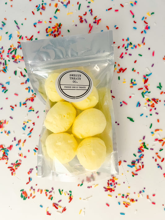 Freeze dried banana taffy candy
