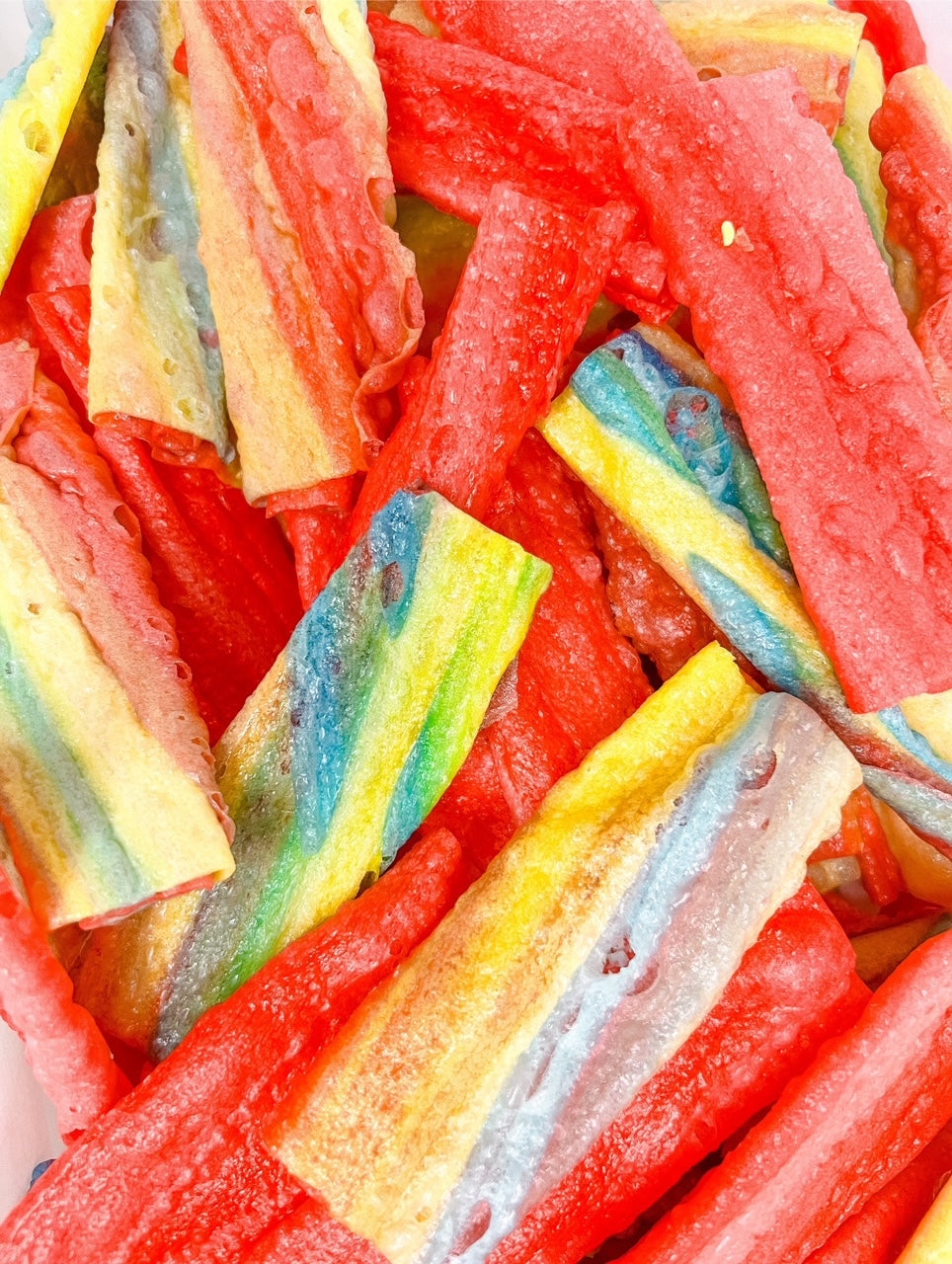 Freeze dried rollup candy