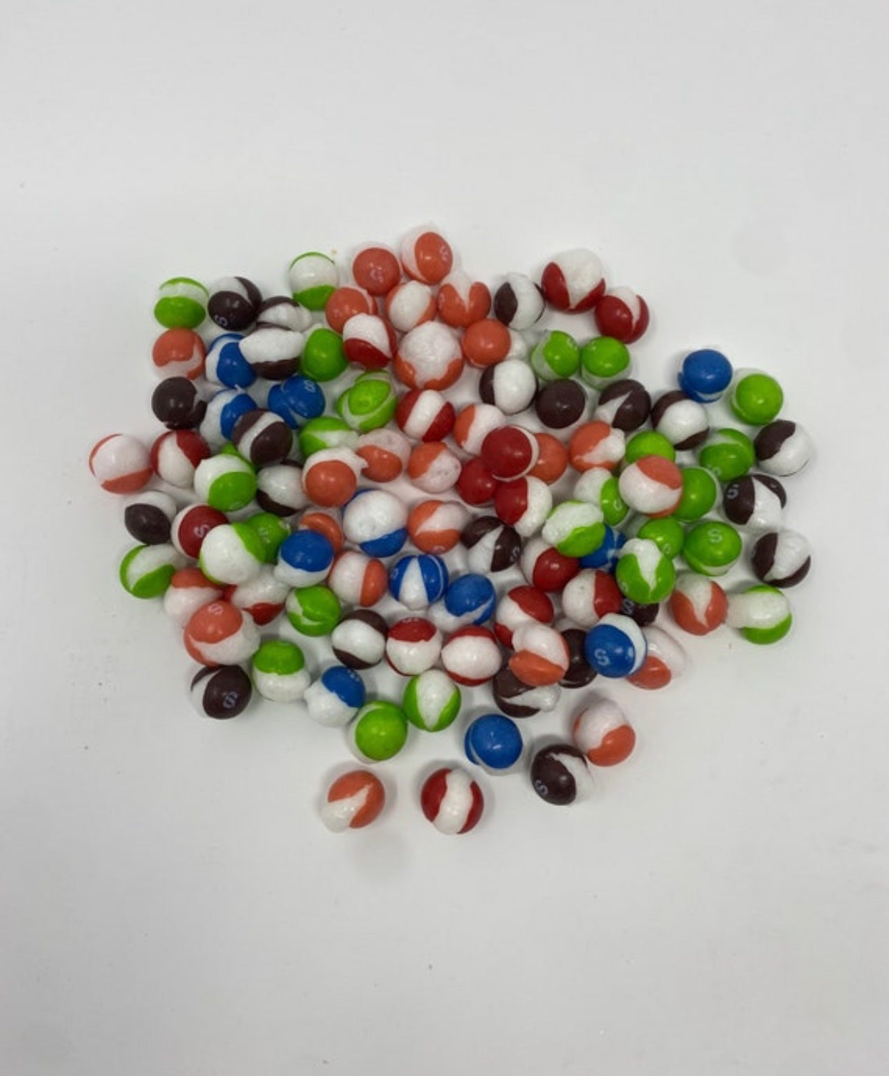 Freeze dried berry skittles